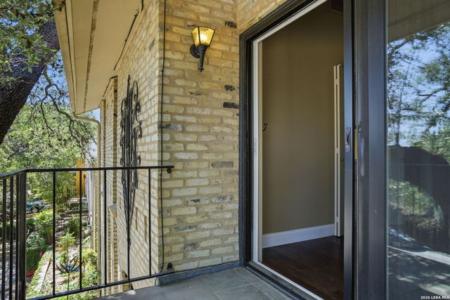 3807 E Songbird, San Antonio, TX 78229