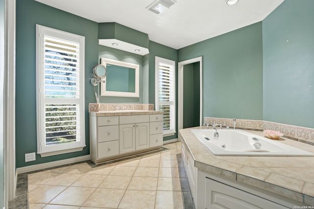 3807 E Songbird, San Antonio, TX 78229