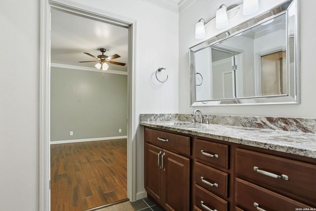 3807 E Songbird, San Antonio, TX 78229