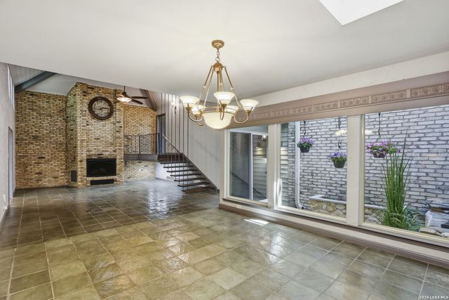 3807 E Songbird, San Antonio, TX 78229