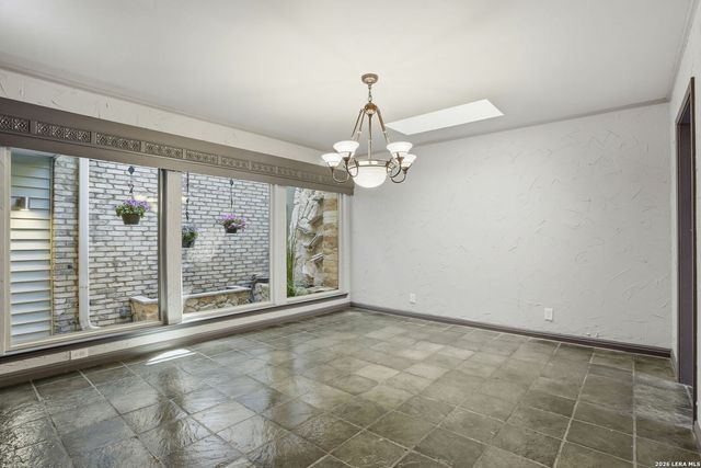 3807 E Songbird, San Antonio, TX 78229