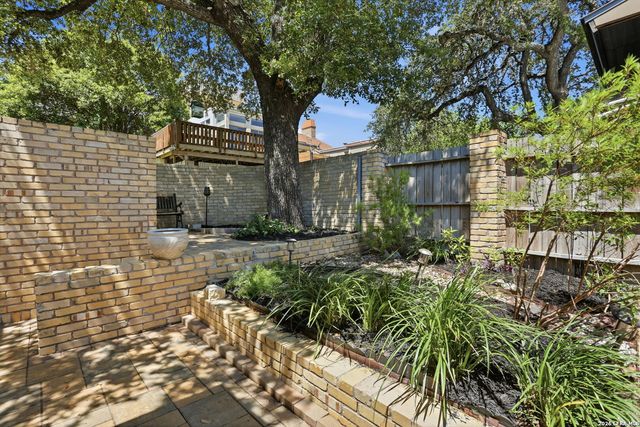 3807 E Songbird, San Antonio, TX 78229