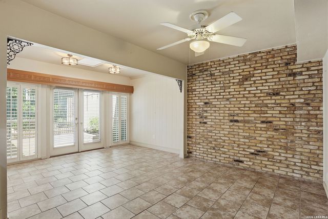 3807 E Songbird, San Antonio, TX 78229