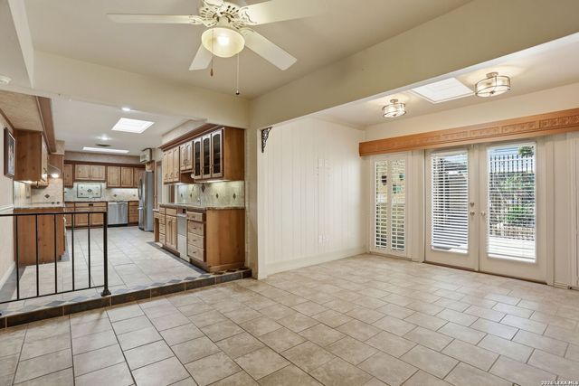 3807 E Songbird, San Antonio, TX 78229