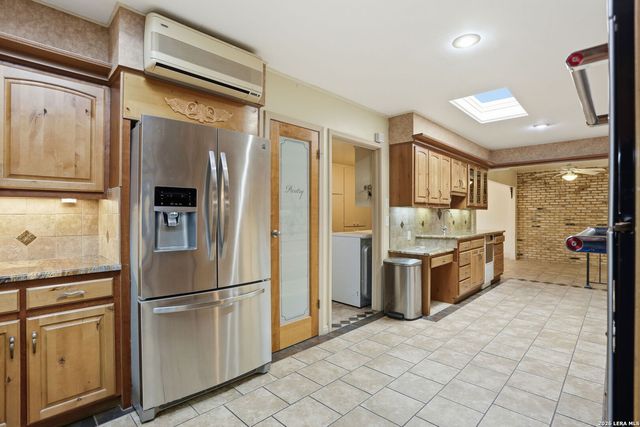 3807 E Songbird, San Antonio, TX 78229