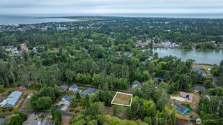 752 Evergreen Avenue SE, Ocean Shores, WA 98569