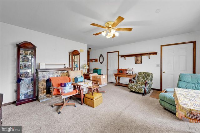 91 WILLIAMS RD, Myerstown, PA 17067