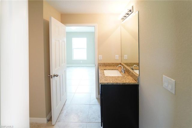 2800 NW 25th TER, Cape Coral, FL 33993