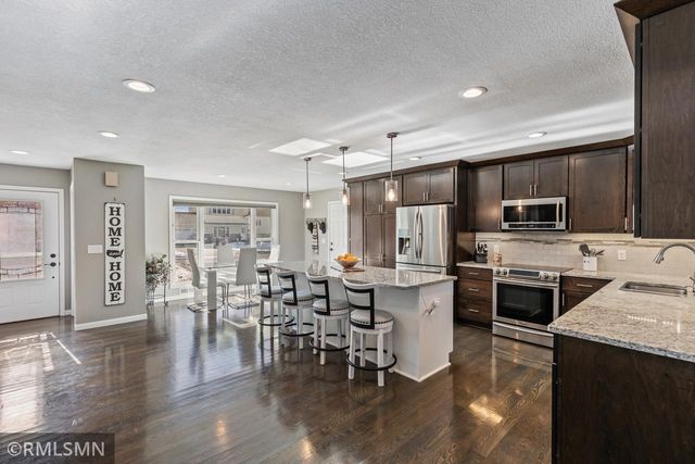 8414 72nd Street S, Cottage Grove, MN 55016