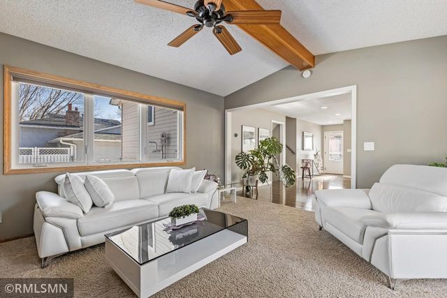 8414 72nd Street S, Cottage Grove, MN 55016