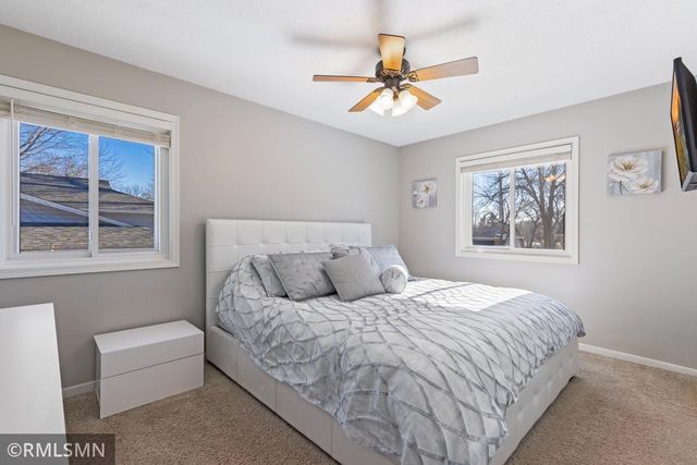 8414 72nd Street S, Cottage Grove, MN 55016