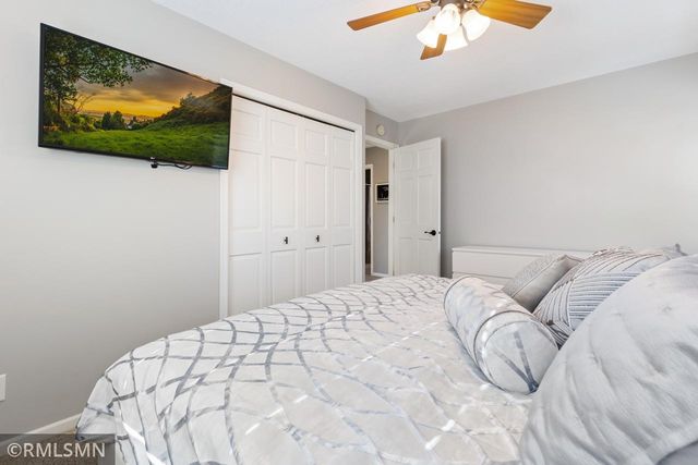 8414 72nd Street S, Cottage Grove, MN 55016