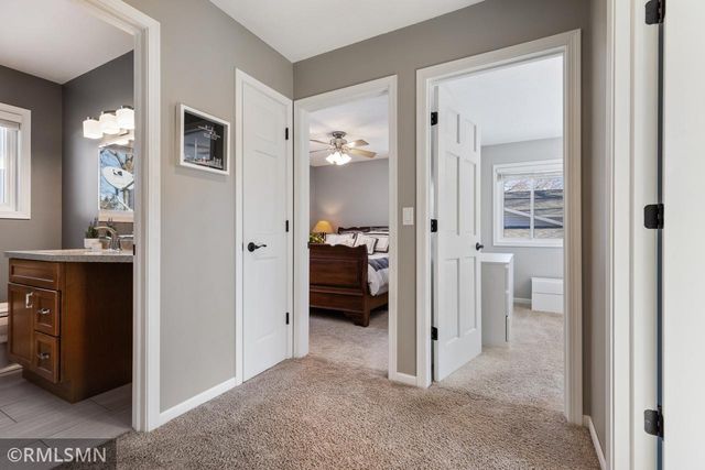 8414 72nd Street S, Cottage Grove, MN 55016