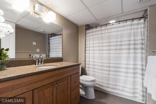 8414 72nd Street S, Cottage Grove, MN 55016