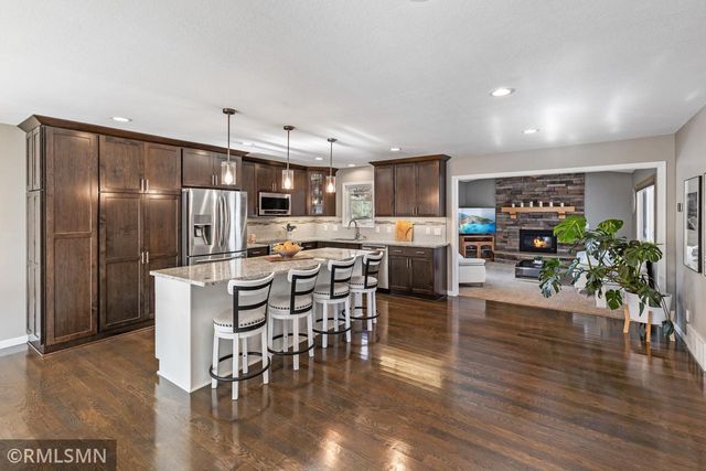 8414 72nd Street S, Cottage Grove, MN 55016