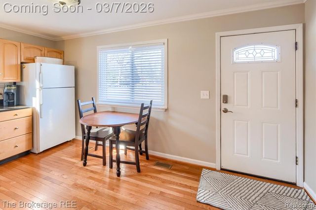 4405 Green Lake Road, West Bloomfield, MI 48323