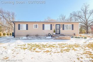 4405 Green Lake Road, West Bloomfield, MI 48323