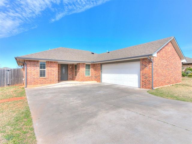 3705 Johnson Farms Drive, Mustang, OK 73064