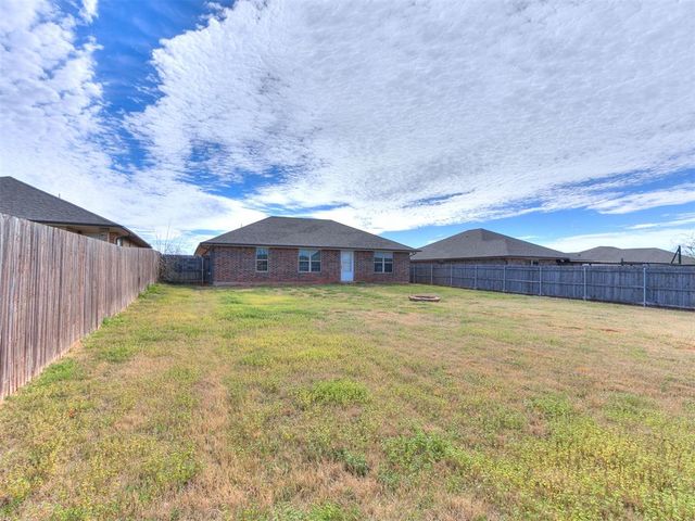 3705 Johnson Farms Drive, Mustang, OK 73064