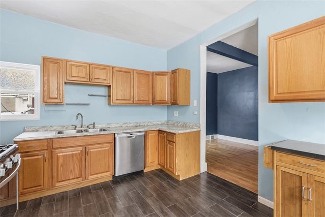 219 Railroad Ave, Carnegie, PA 15106