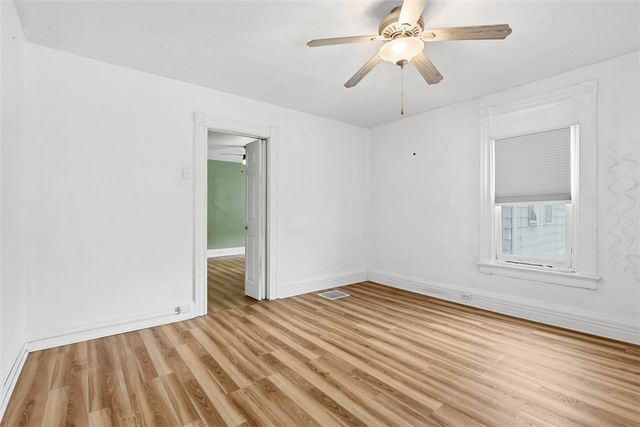 219 Railroad Ave, Carnegie, PA 15106