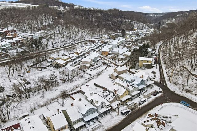 219 Railroad Ave, Carnegie, PA 15106