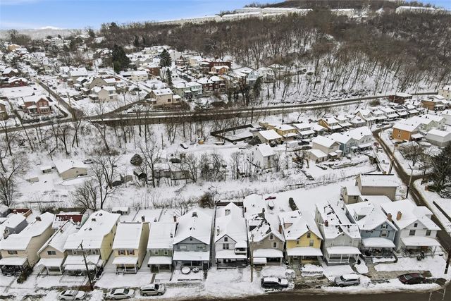 219 Railroad Ave, Carnegie, PA 15106