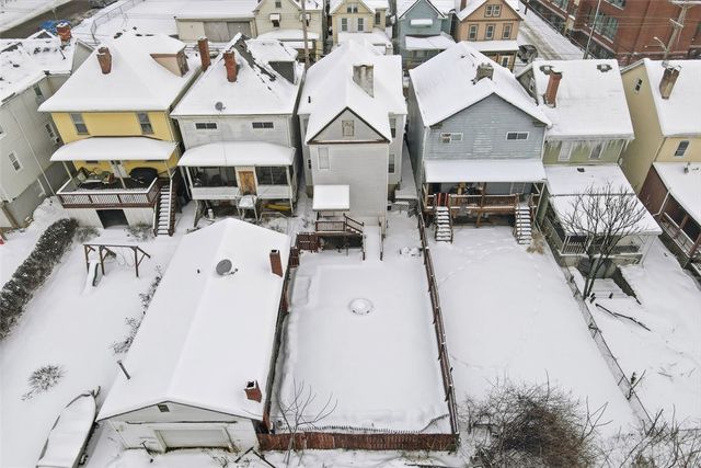 219 Railroad Ave, Carnegie, PA 15106