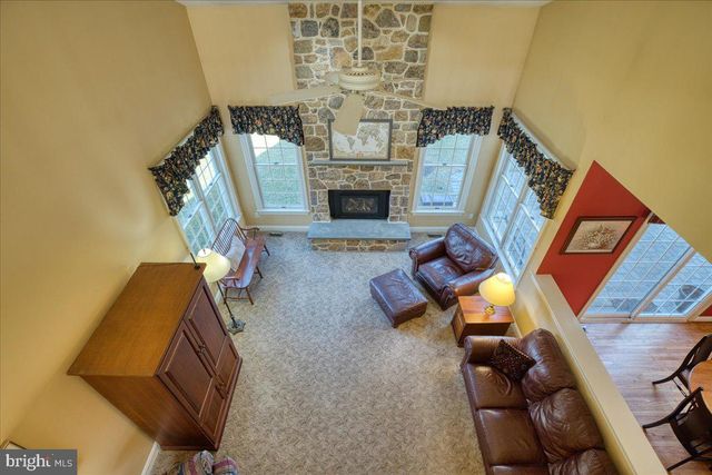 105 BRIMFUL DR, Phoenixville, PA 19460