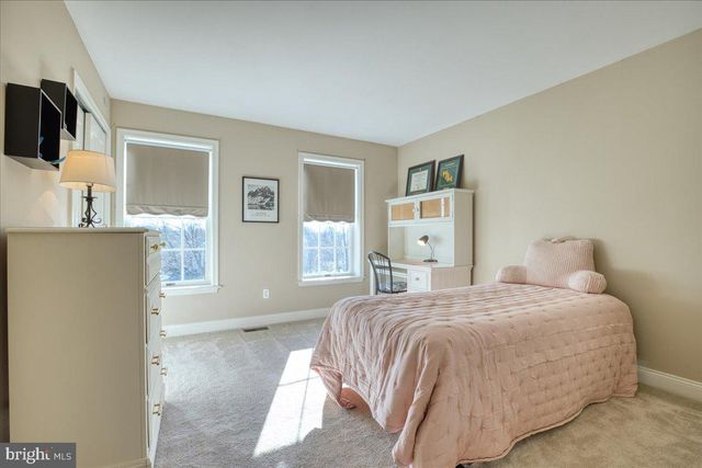 105 BRIMFUL DR, Phoenixville, PA 19460