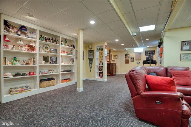 105 BRIMFUL DR, Phoenixville, PA 19460