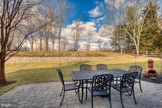 105 BRIMFUL DR, Phoenixville, PA 19460