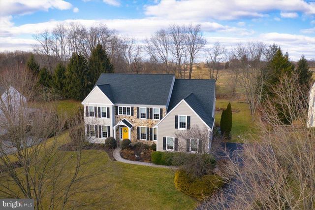 105 BRIMFUL DR, Phoenixville, PA 19460