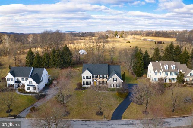 105 BRIMFUL DR, Phoenixville, PA 19460