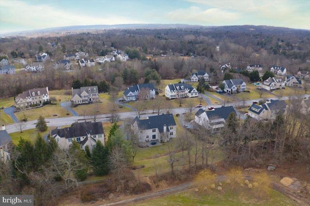 105 BRIMFUL DR, Phoenixville, PA 19460