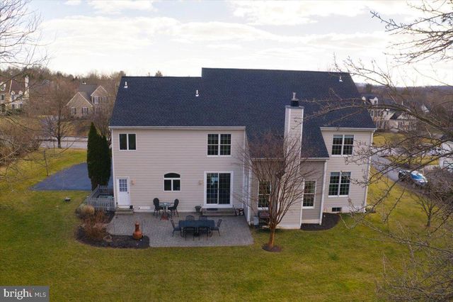 105 BRIMFUL DR, Phoenixville, PA 19460