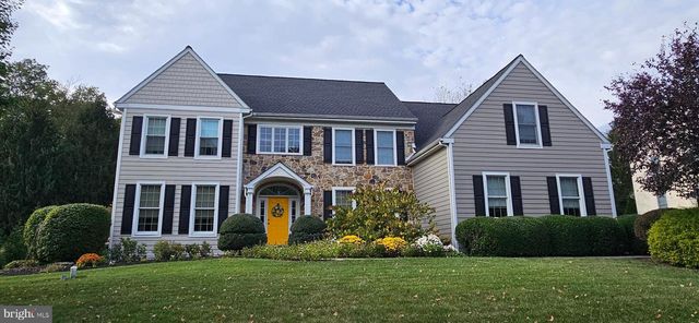 105 BRIMFUL DR, Phoenixville, PA 19460