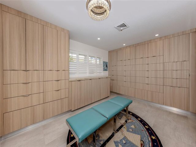 396 BAYSHORE DRIVE, Venice, FL 34285