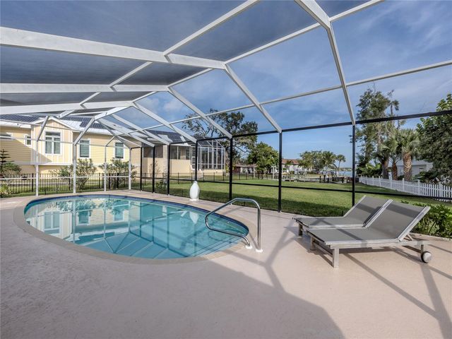 396 BAYSHORE DRIVE, Venice, FL 34285