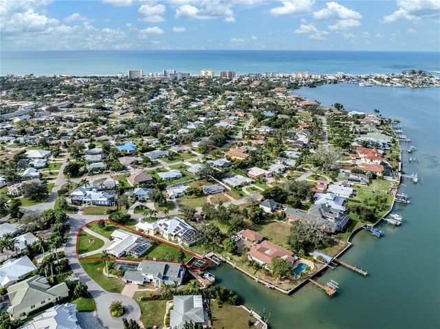 396 BAYSHORE DRIVE, Venice, FL 34285