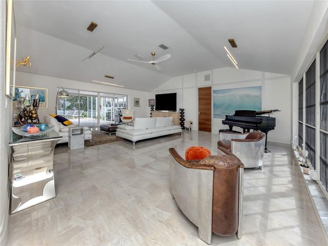 396 BAYSHORE DRIVE, Venice, FL 34285