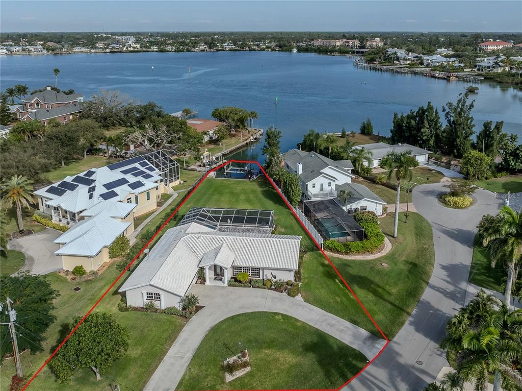 396 BAYSHORE DRIVE, Venice, FL 34285