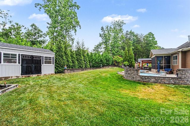 172 Shinnville Ridge Lane, Mooresville, NC 28115