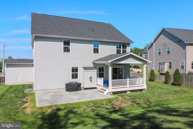 15179 HAYMARKET LANDING DR, Haymarket, VA 20169