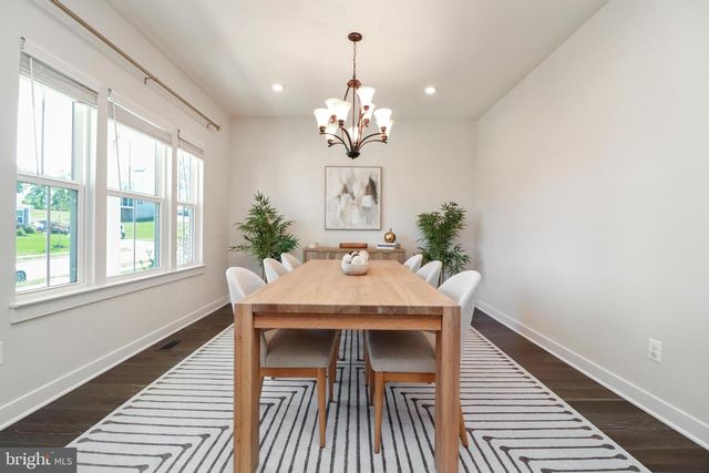 15179 HAYMARKET LANDING DR, Haymarket, VA 20169