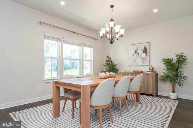 15179 HAYMARKET LANDING DR, Haymarket, VA 20169