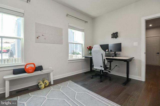 15179 HAYMARKET LANDING DR, Haymarket, VA 20169