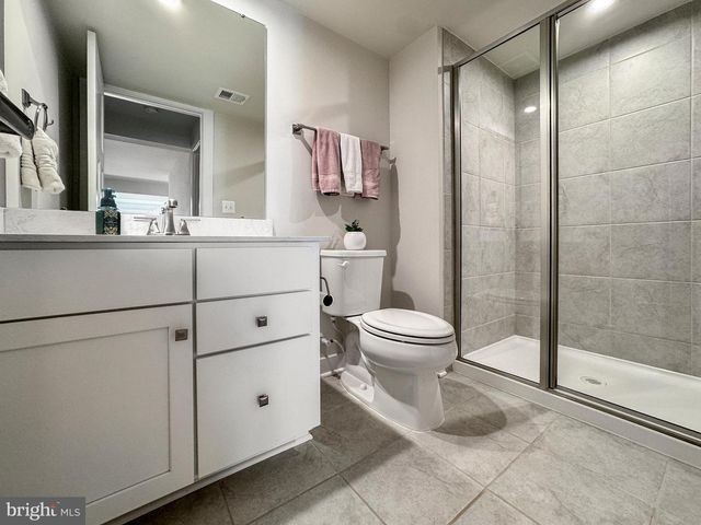 15179 HAYMARKET LANDING DR, Haymarket, VA 20169