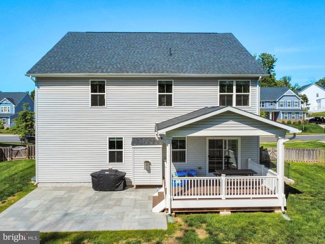 15179 HAYMARKET LANDING DR, Haymarket, VA 20169