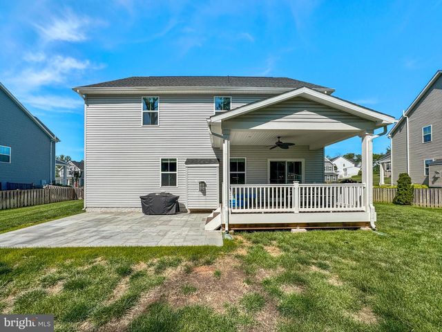 15179 HAYMARKET LANDING DR, Haymarket, VA 20169